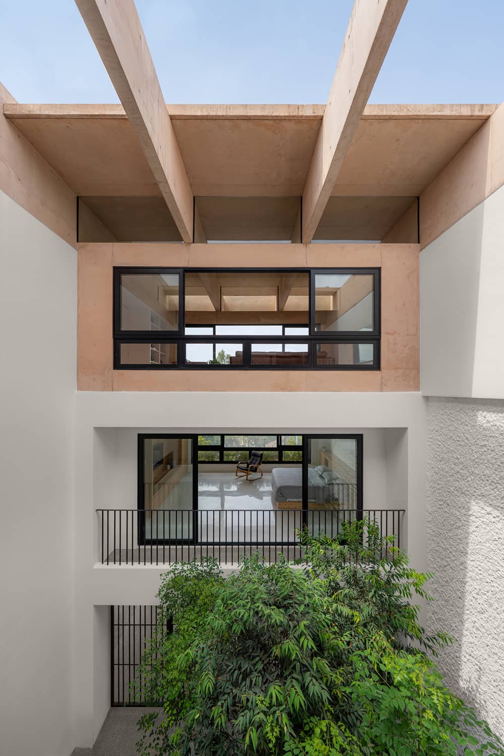 Armoua House — image 04