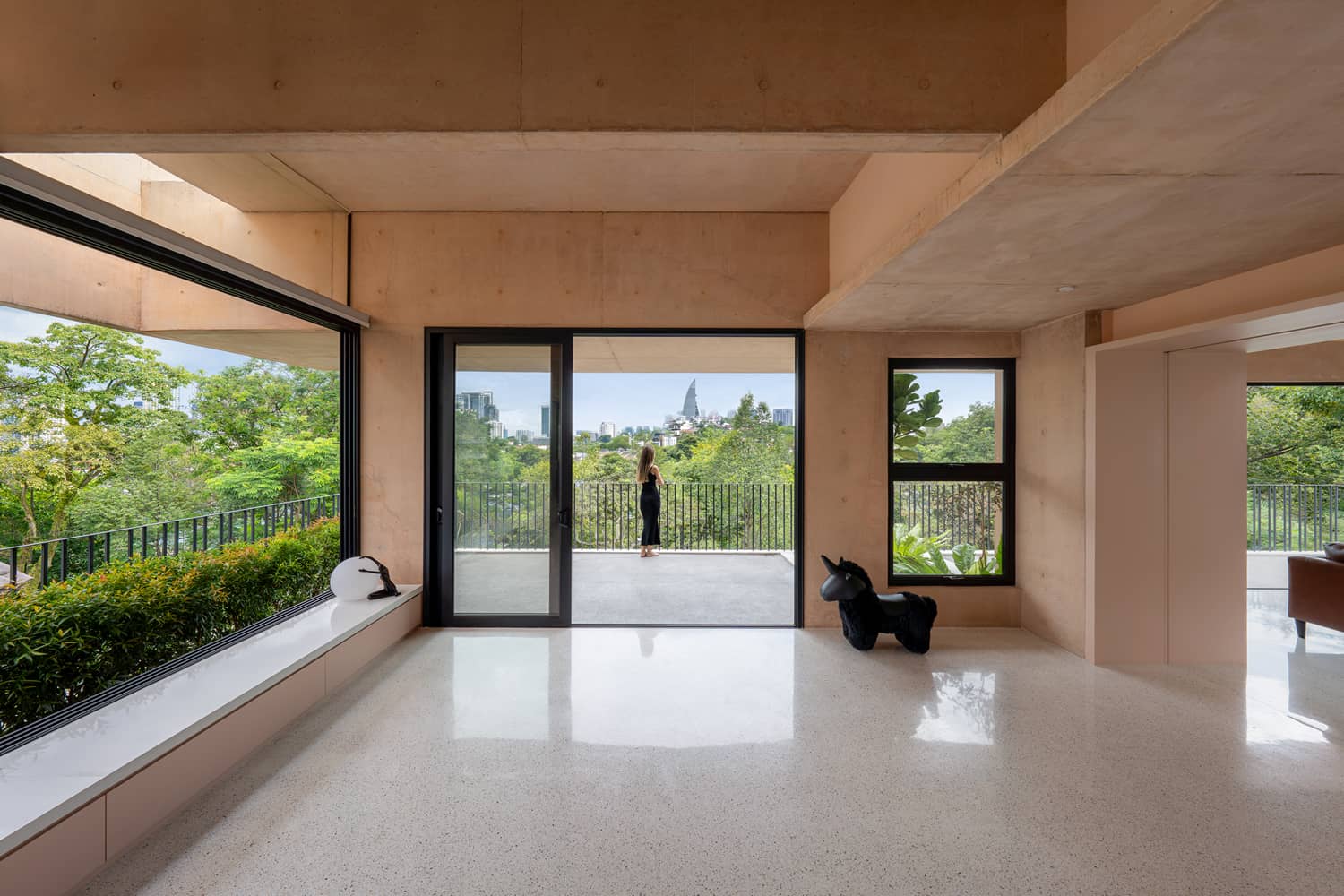 Armoua House — image 10