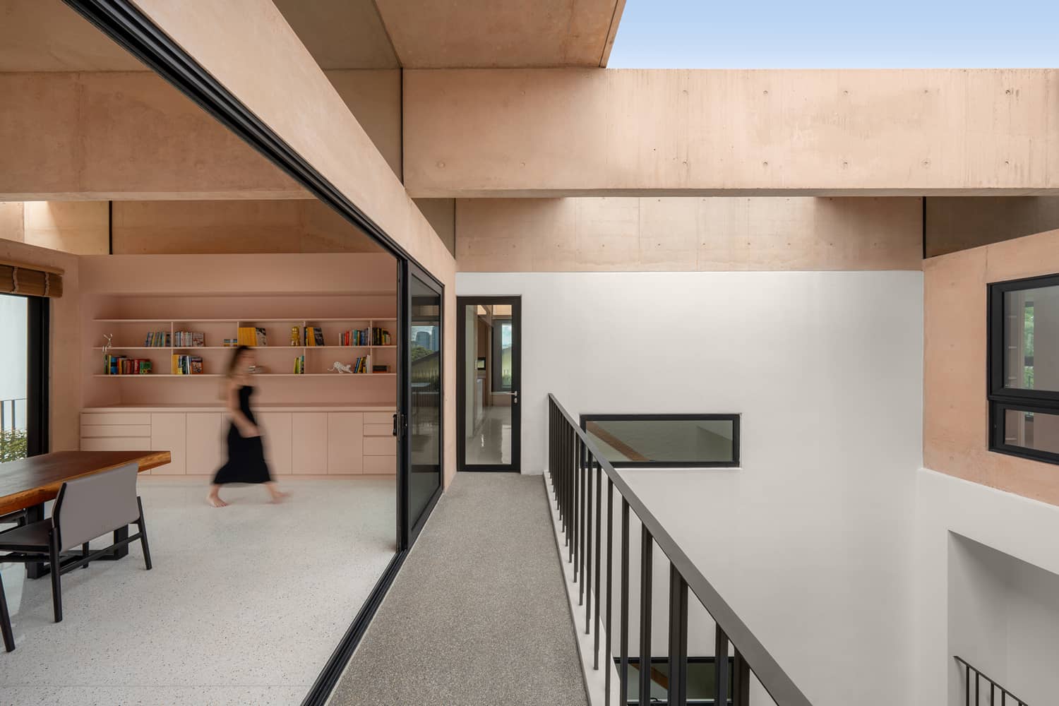 Armoua House — image 20
