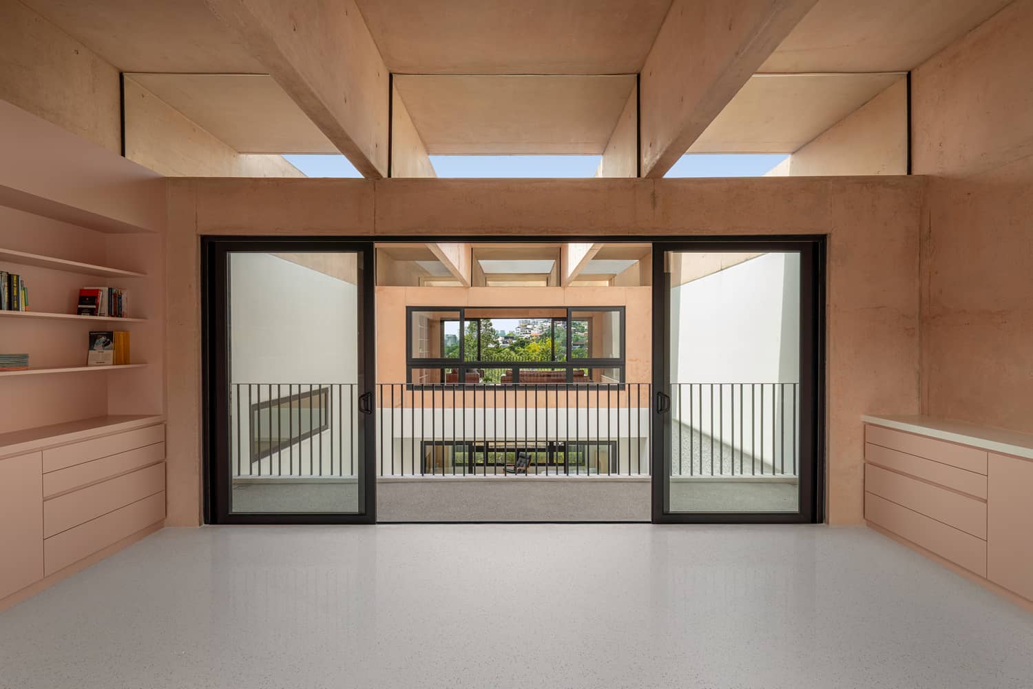 Armoua House — image 21