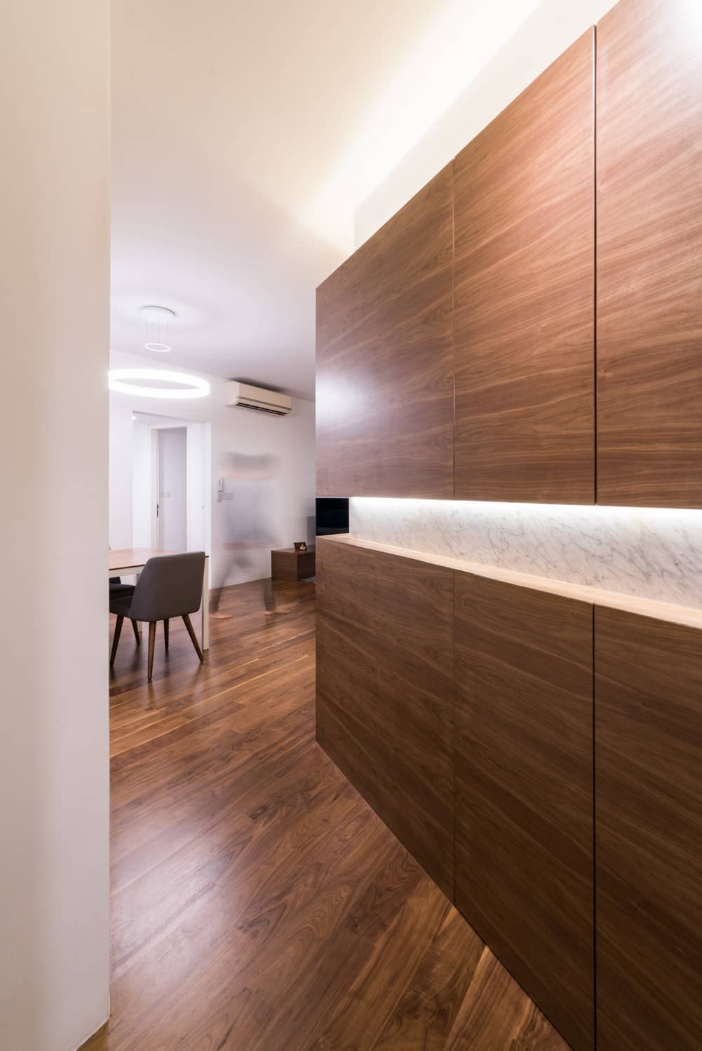Distic Apartment — image 01