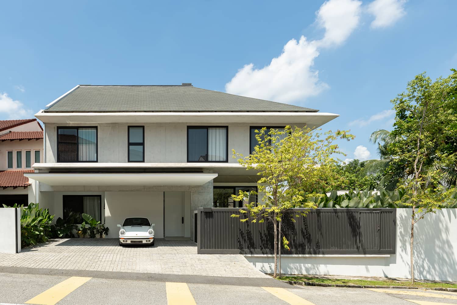 Lapatoo House — image 01