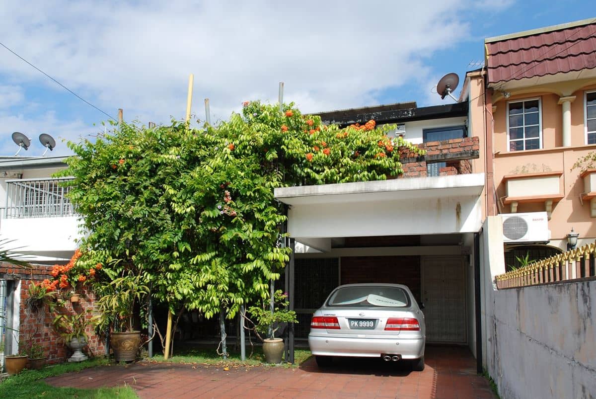T House — image 01