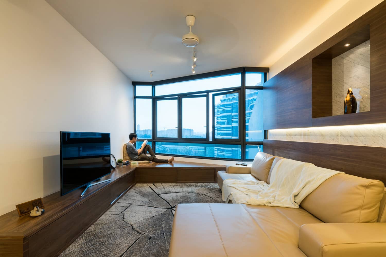 Distic Apartment — image 02