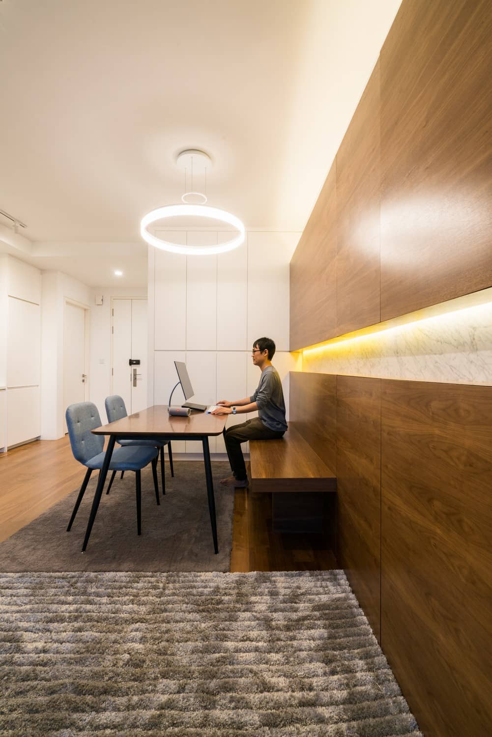 Distic Apartment — image 09
